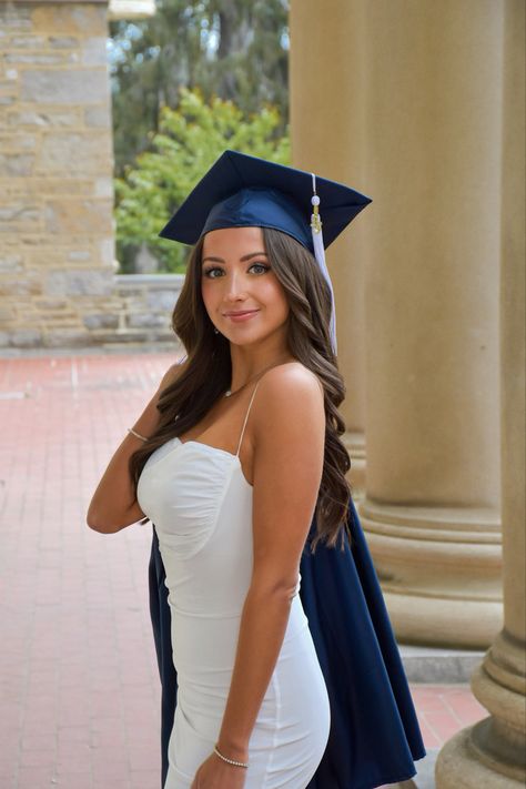 Senior Cap Picture Ideas, Nsu Graduation Pictures, Navy Blue Cap And Gown Graduation Outfit, College Masters Graduation Pictures, Community College Graduation Pictures, Grad Cap Hairstyles Graduation Hair, Grad Pic Inspiration, High School Graduation Poses, Blue Graduation Gown And Cap