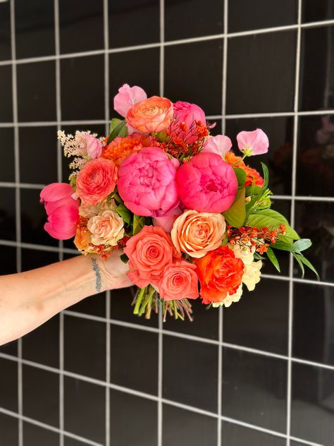 Instagram @thegraybarndesign Ranunculus And Peony Bouquet, Bright Spring Wedding, Wedding Peonies, Prom Flowers Bouquet, Ranunculus Wedding, Prom Bouquet, Ranunculus Bouquet, Neon Pink Dresses, Low Centerpieces