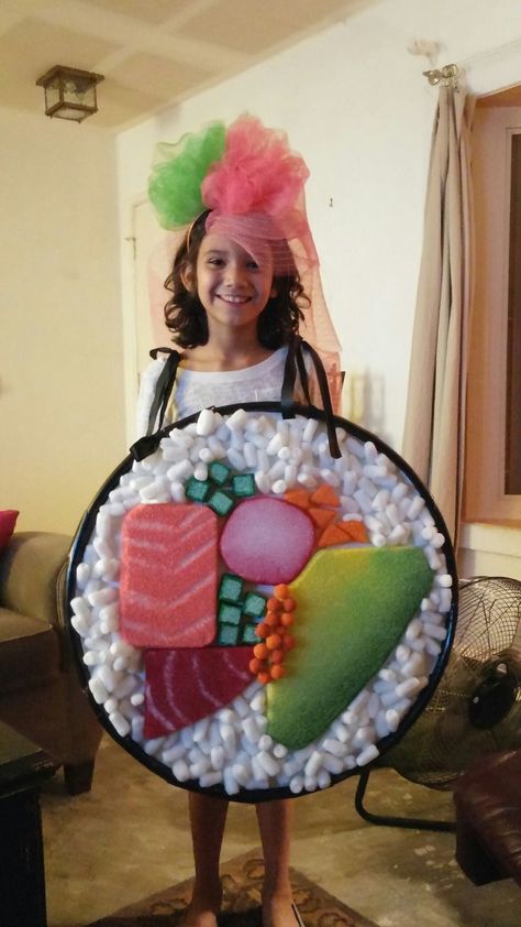 Sushi Costume Diy, Sushi Surprise, Sushi Halloween Costume, Sushi Halloween, Purim Crafts, Sushi Costume, Food Halloween Costumes, Girls Haircuts, Original Halloween Costumes