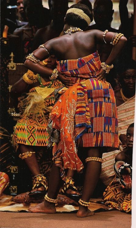 Ghana Culture, African Dance, Mama Africa, African Royalty, Kente Cloth, Black Photography, African People, My Culture, We Are The World