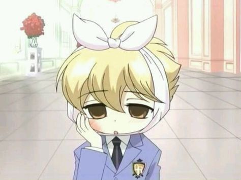 Ouran ~~~ Poor Honey-senpai. That's what you get for eating too many sweets. Ouran Highschool Host Club, Host Club Anime, Shojo Anime, Ouran Highschool, Ouran Host Club, Anime Reviews, School Clubs, Ouran High School Host Club, High School Host Club