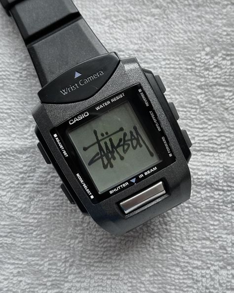 Vintage Watch 00s - Casio Wrist Camera "a premise for smart watches to the future" Shipping worldwide available ♻️ Casio Camera, Accessory Inspo, Smart Watches, To The Future, Cool Watches, Vintage Watches, Smart Watch, The Future, Men's Fashion