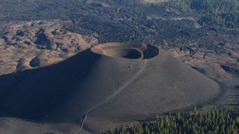 Cinder Cone Natural Area Cinder Cone Volcano, Rv Travel Destinations, Burney Falls, California Pictures, Lassen Volcanic, Road Trip Places, Lassen Volcanic National Park, National Park Road Trip, Southern Oregon