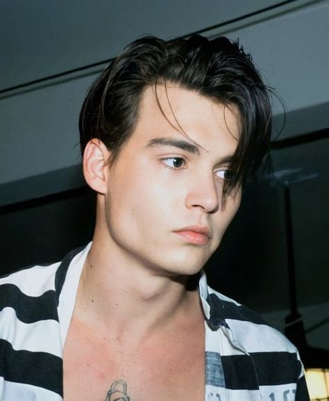 Johnny Depp Kids, Johnny Depp 80s, Johnny Depp 90s, Ignoring People, Johnny Depp Hairstyle, Johnny Depp Cry Baby, 90s Johnny Depp, Barnabas Collins, Johnny Depp Movies