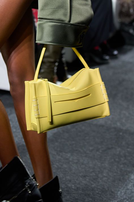 JW Anderson Spring 2025 Fashion Show Details Jw Anderson Bag, 2025 Fashion, Spring 2025, Jw Anderson, Leather Bags, Leather Bag, Fashion Show, Leather