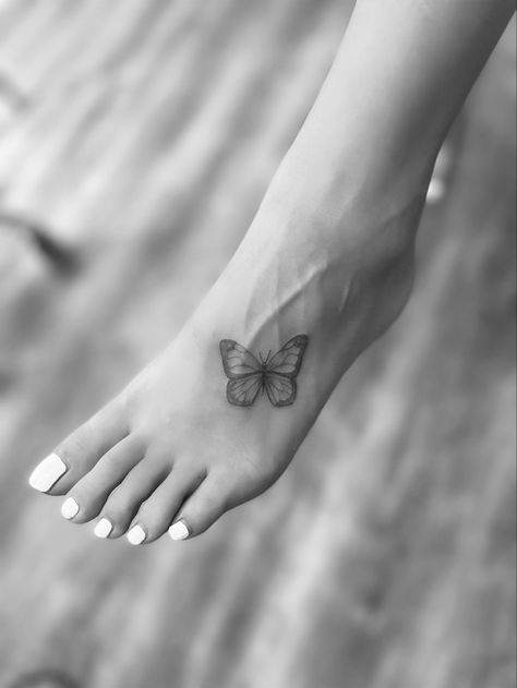 Foot Butterfly Tattoo, Butterfly Tattoo Foot, Butterfly Tattoo On Foot, Butterfly Tattoo Ankle, Butterfly Ankle Tattoo, Butterfly Foot Tattoo, White Butterfly Tattoo, Butterfly Ankle Tattoos, Trend Tattoo