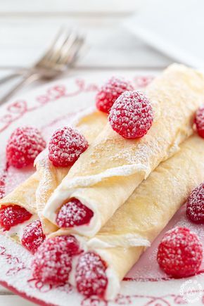 Cream Crepes, Best Crepe Recipe, Dessert Crepes, Sweet Crepes Recipe, Easy Crepe Recipe, Special Breakfast, Crepes And Waffles, Sweet Crepes, Raspberry Sorbet