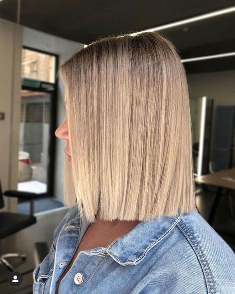 Straight Bob Haircut, Blonde Hair Inspiration, Blonde Hair Looks, Penteado Cabelo Curto, Brown Blonde Hair, Short Blonde Hair, Grunge Hair, Blonde Hair Color, Balayage Hair