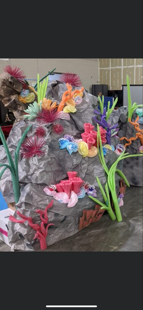 Diy Ocean Themed Party Decor, Rainbow Fish Party Decorations, Undersea Decorations Diy, Finding Nemo Parade Float Ideas, Finding Nemo Homecoming Float, Little Mermaid Homecoming Float, Finding Nemo Play, Diy Sea Anemone, Foam Coral Reef Diy