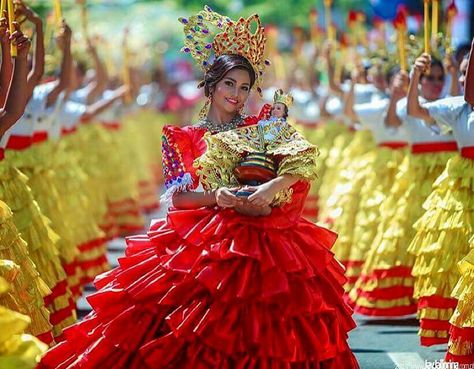 Sinulog Sinulog Outfit Ideas, Sinulog Queen Costume, Sinulog Festival Costume, Sinulog Outfit, Festival In The Philippines, Philippine Festivals, Christmas Invitation Templates, Free Christmas Invitation Templates, Sinulog Festival