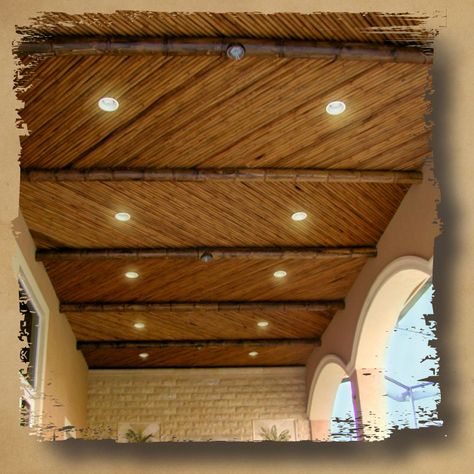 Ceiling ideas - thatch, bamboo or cork Ceiling Chair, Bamboo Roof, Bamboo Building, Rustic Ceiling Lights, Bamboo Ceiling, Roof Ceiling, Bamboo Architecture, Bamboo Decor, Rustic Ceiling