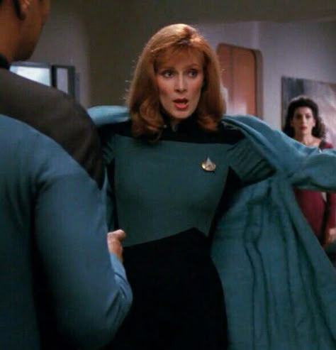 Gates Mcfadden, Beverly Crusher, Star Trek Women, Doctor Coat, Fandom Star Trek, Space Movies, Star Trek Next Generation, Star Trek Funny, Star Trek Tng