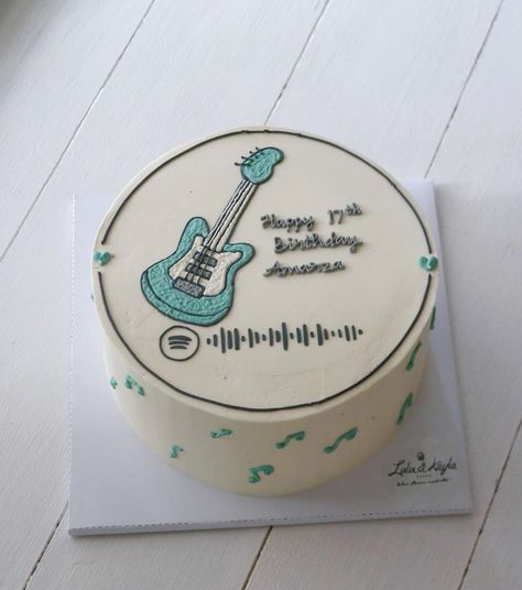 Birthday Cake Music Theme Ideas, Bento Cake Music Design, Cake Designs Music Theme, Music Themed Cakes For Boys, Birthday Cake Korean For Men, Mini Cakes Ideas Birthday Men, Music Cakes Birthday, Guitar Cake Ideas Birthday, Music Themed Cakes For Men