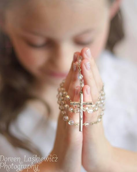 First Holy Communion Photography, First Communion Portraits, 1st Communion Photoshoot, First Communion Picture Ideas, First Communion Photo Ideas, Holy Communion Photoshoot, First Communion Pictures, First Communion Photoshoot, First Communion Photography