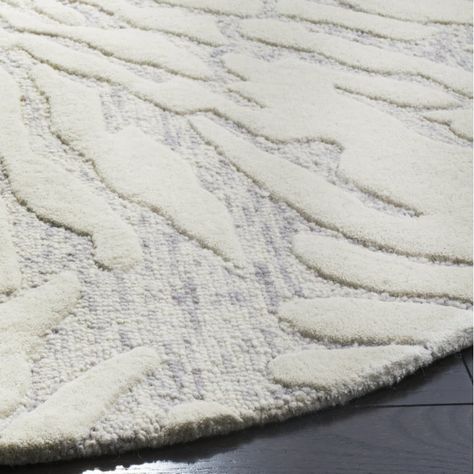 SAFAVIEH Bella Goran Abstract Bursting High-Low Wool Area Rug, Silver/Ivory, 5' x 5' Round - Walmart.com Contemporary Pop Art, Art Motifs, Traditions Around The World, Contemporary Bedroom Decor, Bold Color Palette, Silver Rug, Rug Direct, Ivory Rug, Light Oak