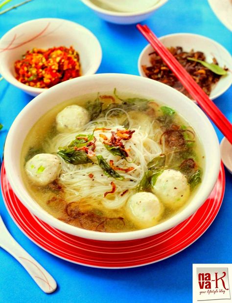 Fishball Recipe, Chilli Dip, Home Made Biscuits, Homemade Broth, Gumbo Soup, Fish Balls, Soup Noodles, Home Made Bread, Fish Ball