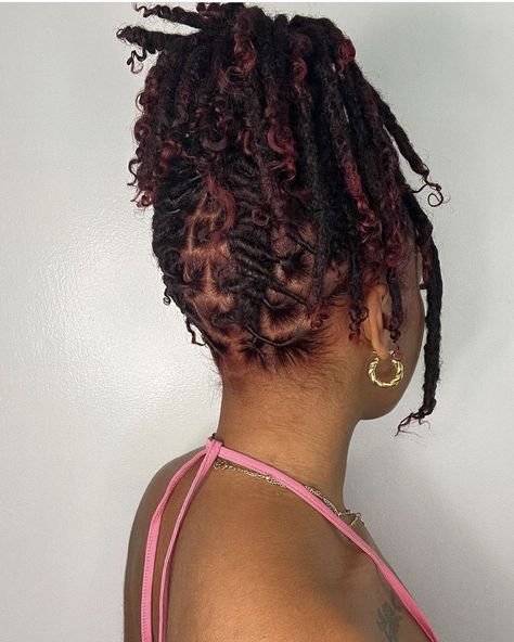 Anime Antagonist, Retwist Styles, Short Dreadlocks Hairstyles, Short Dreadlocks Styles, Dreads Styles For Women, Twa Hairstyles, Loc Hairstyles, Beautiful Dreadlocks, Short Locs Hairstyles