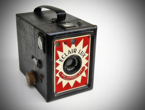 1950 Coronet Eclair Lux Vintage Box Camera Camera Ideas, Best Digital Camera, Antique Cameras, Pinhole Camera, 120 Film, Box Camera, Old Cameras, Classic Camera, Film Photography 35mm