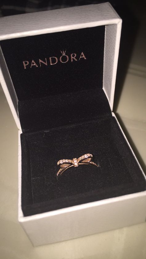 INSTAGRAM: ashleyselfcare PINTEREST: ajrover1 SNAPCHAT: ajrover110 ‬ Pandora Rings Princess, Pandora Rose Gold, Pandora Ring, Pear Cut Engagement Rings, Princess Ring, Pandora Rings, Cute Rings, Pandora Bracelets, Girly Jewelry