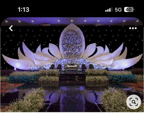 Wedding Stage Design Backdrop Ideas, Reception Stage Decoration Backdrops, Stage Decoration Photos, Creative Booths, Reception Stage Decor, Engagement Decoration, Simple Stage Decorations, Wedding Stages, Reception Stage