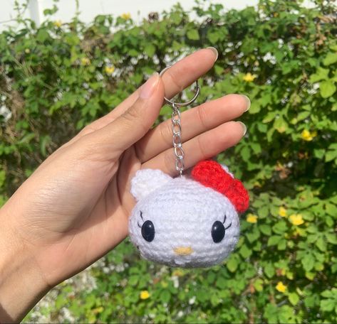 #aesthetic #hellokittycollection #hellokittycore #2000s #2000sbabes #y2k #y2kaesthetic #keychain #crochet #crochetideas #kidcore Hello Kitty Crochet Keychain, Hello Kitty Keychain Crochet, Y2k Keychain, Hello Kitty Crochet, Hello Kitty Keychain, Keychain Crochet, Hello Kitty Collection, Crochet Keychain, Kid Core