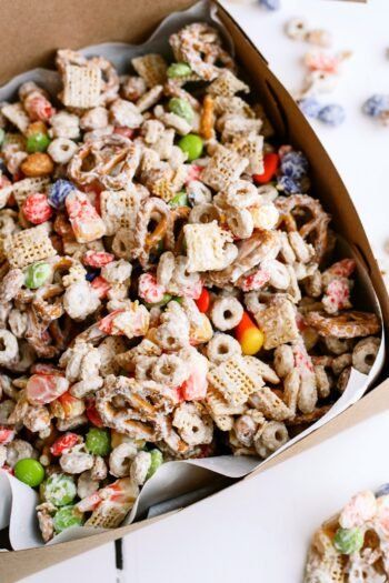 White Chocolate Chex Mix, Chocolate Chex Mix, Chex Mix Recipe, Chocolate Chex, Cereal Mix, Corn Chex, Monster Munch, Honey Nut Cheerios, Six Sisters Stuff