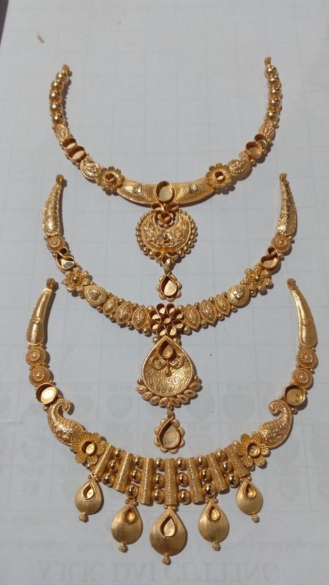 Antic Necklace Gold, Antik Jewellery Gold, Wedding Jewellery Designs, Antique Necklaces Design, Gold Bangles For Women, Choker Necklace Designs, New Gold Jewellery Designs, Gold Earrings Models, Antique Gold Jewelry Indian