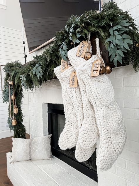 Stockings On White Fireplace, Stocking Fireplace Ideas, Christmas Fireplace Stockings, Fireplace Stockings Christmas, Christmas Mantle With Stockings Decor, Hanging Christmas Stocking Ideas, Stocking On Staircase, White Christmas Stockings Ideas, Stockings No Mantle