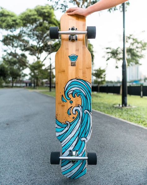 Cool Long Board Designs, Skim Board Designs, Ocean Skateboard Design, Long Board Designs Paint, Paint Skateboard Ideas, Longboard Painting Ideas, Long Board Aesthetic, Cool Skateboards Designs, Longboard Deck Art