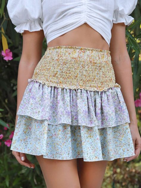 Short Floral Skirt Outfit Summer, Shirred Waist Skirt, Short Layered Skirt Outfit, Layered Skirt Outfit, Skirt Outfit Summer, Ruffle Skirts, Shirred Skirt, Patchwork Skirt, Women Skirts