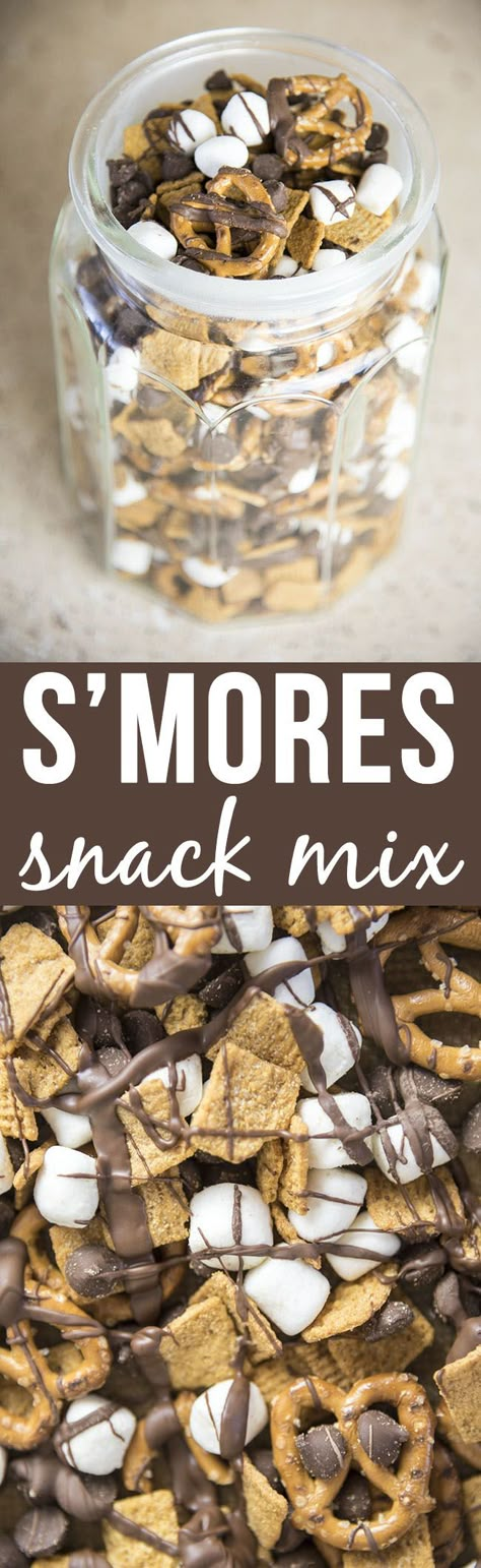 S'mores Snack Mix - This 4 ingredient snack mix is so simple to make, and it has the same great flavors of s'mores. Its the perfect snack, or late night treat. Simple Snack Mix Recipes, Snacks Made From Cereal, January Snack Ideas, S’mores Snack Mix Recipe, Cheap Easy Snacks, Cereal Mixes, Creative Snack Ideas, Group Snacks, Smores Snacks