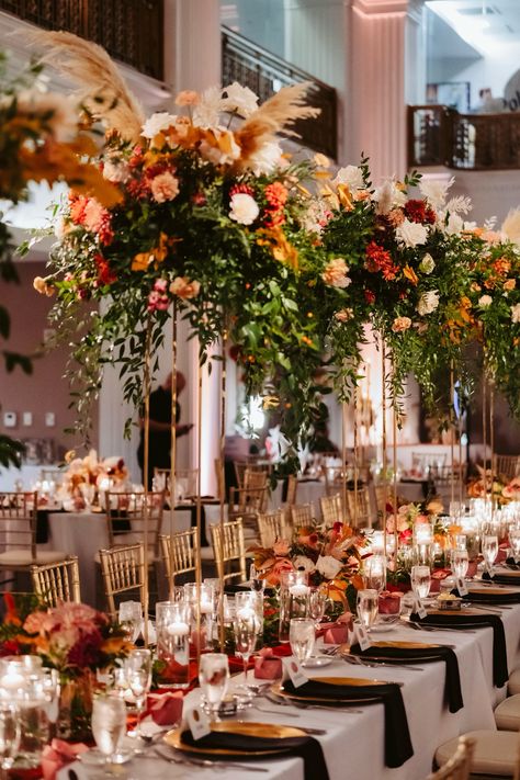 Terracota Wedding Decorations, Terracota Wedding, Aisle Decorations Wedding, Wedding Theme, Tablescapes, Wedding Inspo, Florist, Decorating Ideas, Wedding Flowers