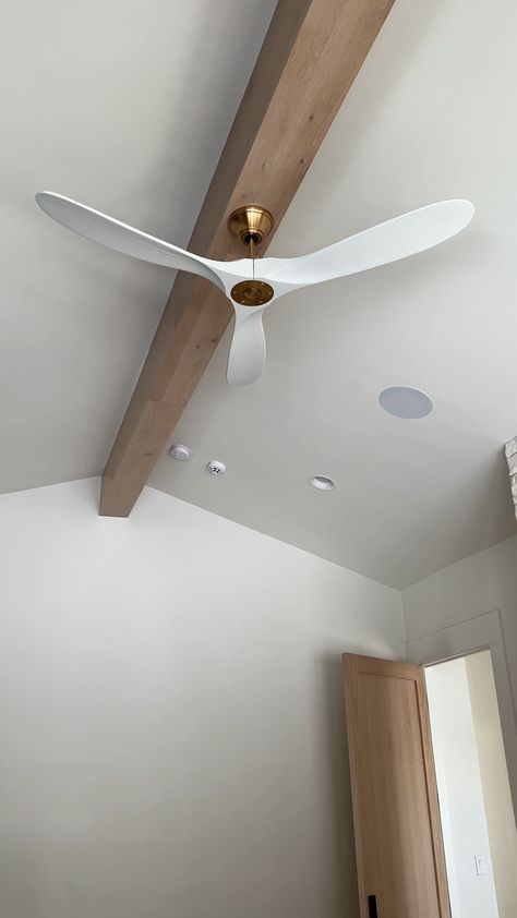 Ceiling Fan Master Bed, Maverick Ceiling Fan, Celing Fan, Bedroom Fan, Australian House, Ceiling Fan Bedroom, Farmhouse Ceiling Fan, White Ceiling Fan, Best Fan