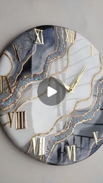 #resinart #epoxyclock #art #craft Epoxy Resin Crafts Tutorials, Resin Clock Diy, Resin Clock Tutorial, Resin Clock Ideas, Epoxy Clock, Clock Resin, Resin Clock, Clock Home Decor, Art Process