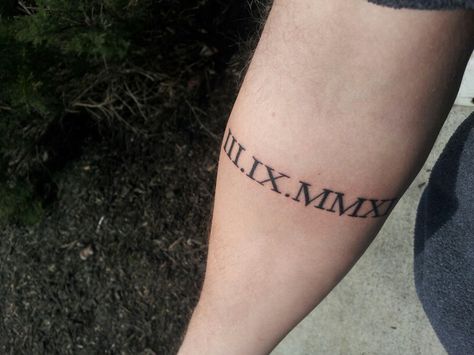 New tatty #tattoo #tattoos #roman #numeral Tattoos Pulseras, Band Tattoo, Roman Numeral, Triangle Tattoo, Tatting, Tattoo Quotes, Band, Tattoos