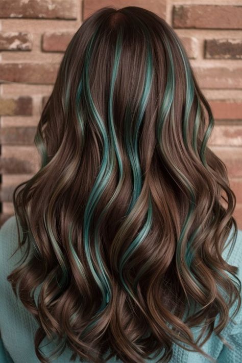 25 Christmas Hair Color Ideas for 2024: Stunning Styles for Brunettes, Blondes, and Dark Hair Teal Hair Highlights, Christmas Hair Color Ideas, Under Hair Color, Christmas Hair Color, Teal Hair Color, Teal Highlights, Everyday Hairstyle, Teal Hair, Green Highlights