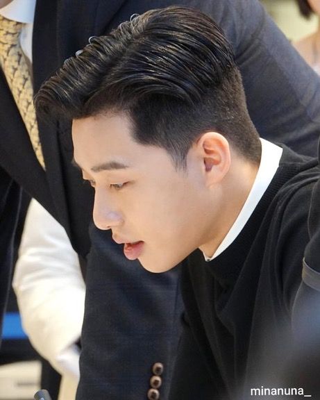 Asian Men Short Hairstyle, Asian Man Haircut, Character Inspiration Girl, Korean Men Hairstyle, Men Haircut Curly Hair, Asian Haircut, Hair Style Korea, Park Seo Jun, Park Seo Joon