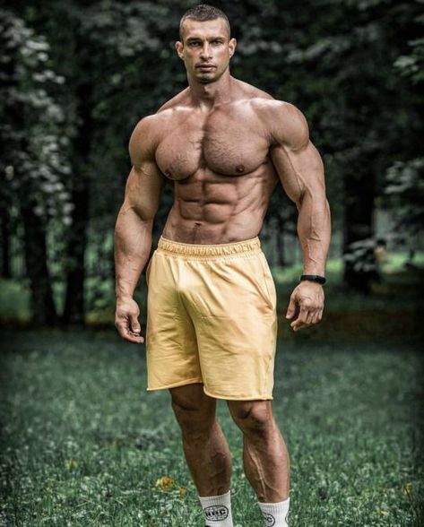 Muscle Poses Man, Muscle Reference Photo, Aesthetic Bodybuilding Men Physique, Muscle Poses, Man Physique, Men Physique, Muscle Reference, Body Physique, Bodybuilding Men