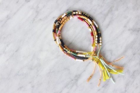 Get the arm party started with these cute DIY friendship bracelets. Cute Diy Friendship Bracelets, Diy Summer Bracelets, Adult Friendship Bracelets, Friendship Bracelets For Adults, Metal Stamped Bracelet, Diy Tassel Necklace, Celtic Heart Knot, Floss Bracelets, Bracelet Embroidery