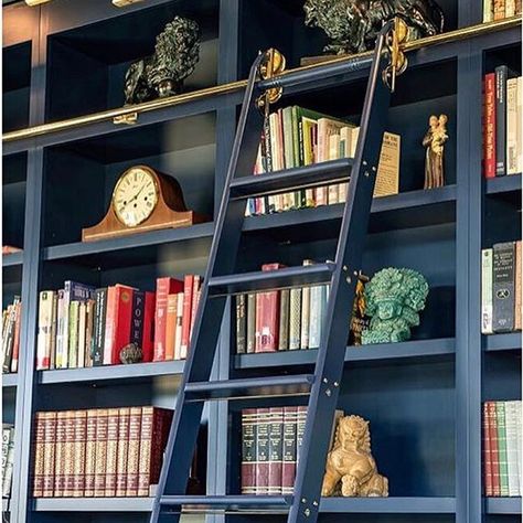 Putnam Rolling Ladder on Instagram: “We are OBSESSED with the work of @ashcraftscabinetry and the his & her library they designed and handcrafted. The #putnamladder is the…” Tall Bookshelves Living Room, Library Ladders, Dream Home Library, Rolling Ladder, Home Library Rooms, Library Ladder, Library Shelves, Library Wall, Home Library Design