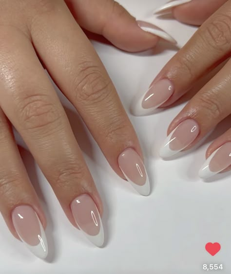 Short Bride, Smink Inspiration, Classic Nails, Nails Glitter, Bride Nails, Glitter Wedding, Oval Nails, Neutral Nails, Fabulous Nails