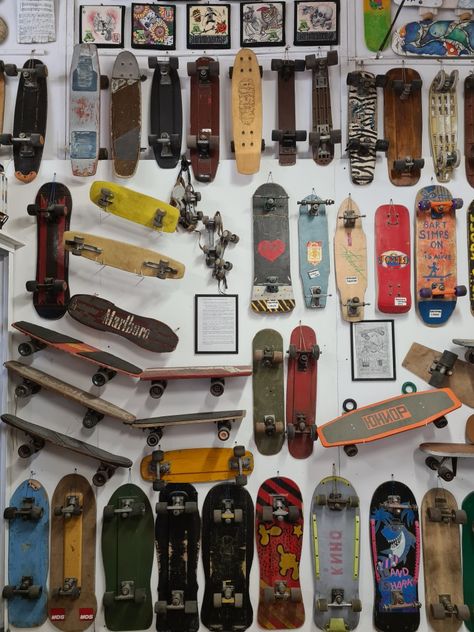 Handmade skates of 90's. Minsk #skateboard #old school #wallpaper #background Old School Skateboarding, Old School Wallpaper, 80s Skateboard, Old Skateboard, Moodboard Branding, School Wallpaper, Old School Skateboards, Vintage Skateboards, Vintage Skate