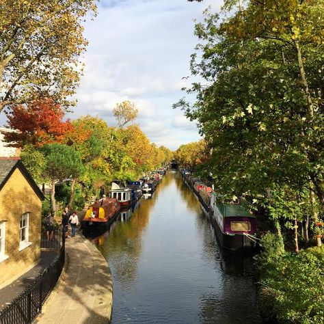 Visit London's Little Venice. Little Venice is tucked away in the residential neighbourhood of Maida Vale. Little Venice London, Thames Path, Miranda Hart, London Postcard, Regents Canal, Paris Itinerary, Walks In London, Piccadilly Circus, London Property