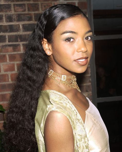 Ananda Lewis 90s, 90s Hairstyles For Black Women, Kelis Hair, Ananda Lewis, Black Hair 90s, 2000s Hairstyles, 90’s Hairstyles, Wavy Haircuts, Release Party