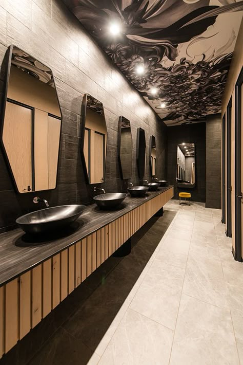 Commercial Bathroom Tile Ideas, Luxury Bathroom Restaurant, Modern Commercial Bathroom Design, Modern Restaurant Bathroom, Public Restroom Interior Design, Restaurant Bathroom Design, Bar Bathroom Ideas, Hotel Restroom, Sinks Design