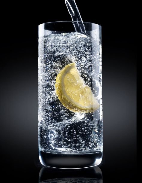 Club Soda Fizzy Water, Fizzy Drinks, Fruit Splash, Teeth Dentist, Kitchen Ingredients, Soda Water, Fizzy Drink, Diet Drinks, Medical News