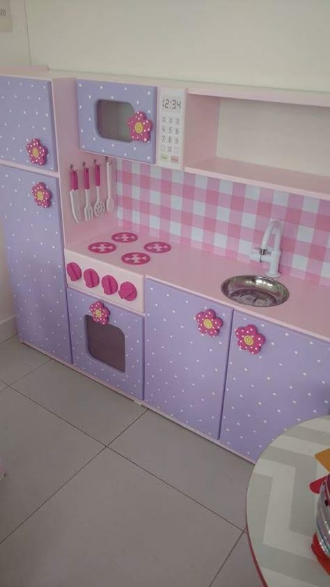 Childrens Play Kitchen, Ikea Play Kitchen, My Little Pony Birthday Party, Cardboard Toys, Kids Play Kitchen, Doll Furniture Diy, Doll House Plans, Doll House Crafts, Diwali Diy