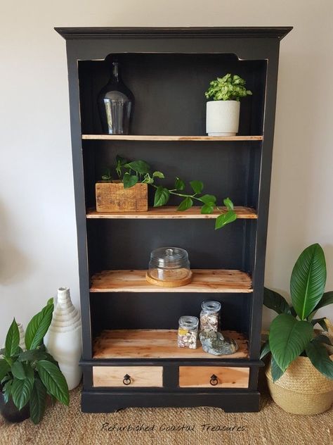 Wooden Bookshelf Makeover, Wood Bookcase Makeover, Shelve Painting Ideas, Tall Bookshelf Makeover, Black Painted Bookcase Ideas, Bookshelves Refurbished, Bookcase Redo Ideas, Vintage Bookcase Makeover, Bookshelf Refinishing Ideas