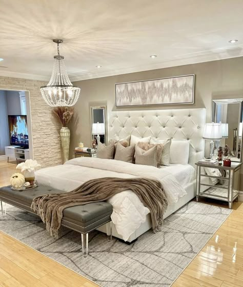 Glam Bedroom Decor Luxury Classy Modern, Gray White And Gold Bathroom, Hollywood Glam Bedroom Ideas, Bedroom Ideas Modern Elegant, Master Bedrooms Romantic, Classy Modern Bedroom, Master Bedrooms Decor Elegant, Elegant Guest Bedroom Ideas, Elegant Master Bedrooms Decor Modern