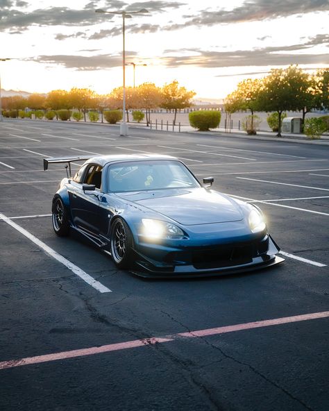 I think I have a favorite angle to shoot 😂 #s2000 #s2k #ap1 #ap2 #s2ki #honda #hondas2000 #jdm #airlift #mugen #japan #s2kgram #s2klifestyle #s2knation #s2kordie #s2000society #s2000nation #stancenation #jdmgram #wekfestla #speedhunters Honda S2k, Honda S2000, Stance Nation, Jdm, Japan, Cars, Collage, Vehicles, Pins